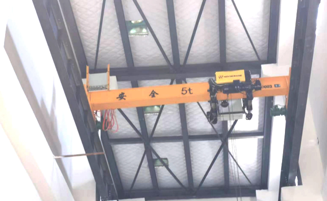 رافعة علوية من النوع LB مقاومة للانفجار — industrial crane