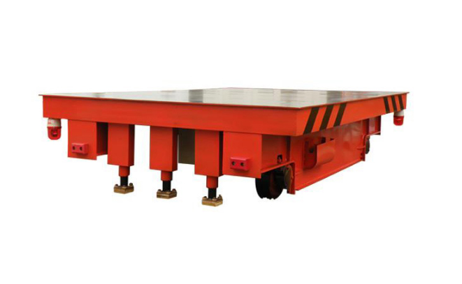 Low-voltage electric flat car