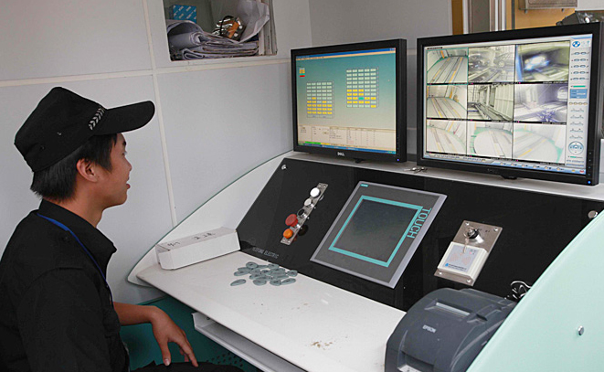 Parking space visual intelligent system — industrial crane